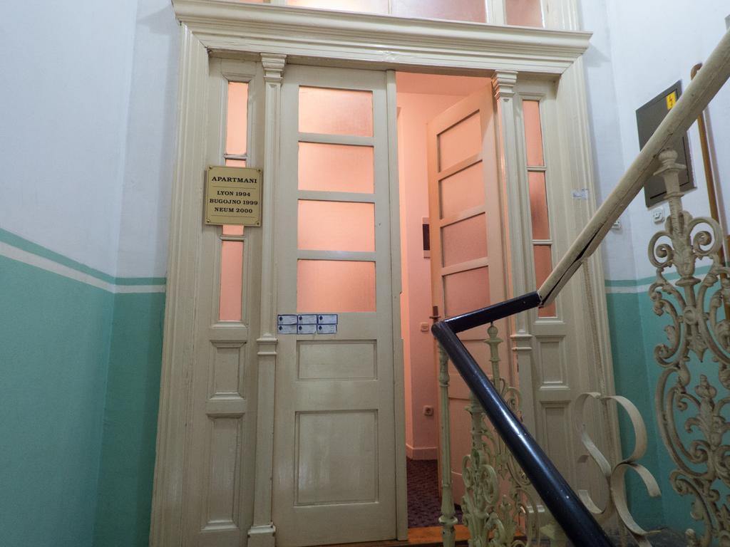 Studio Apartments "Chess Club Bosna" سراييفو المظهر الخارجي الصورة